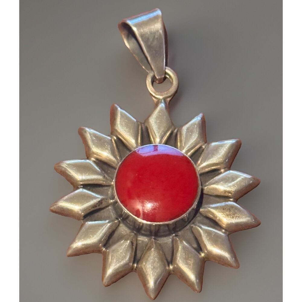 Vintage Sterling Silver Sun Pendant Natural Red Jasper Stone 925 16g